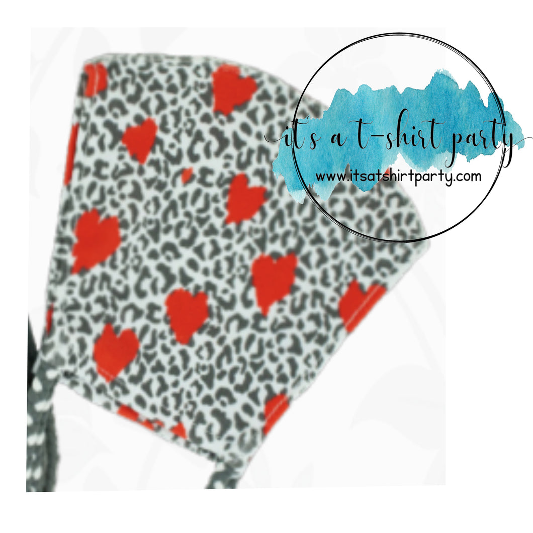 Pomchies Grey Leopard red hearts mask